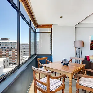  Apartment Backup-powered Bantry Bay View 2 Bed