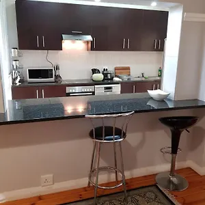  Apartment Bramber Court Art-deco Self-catering